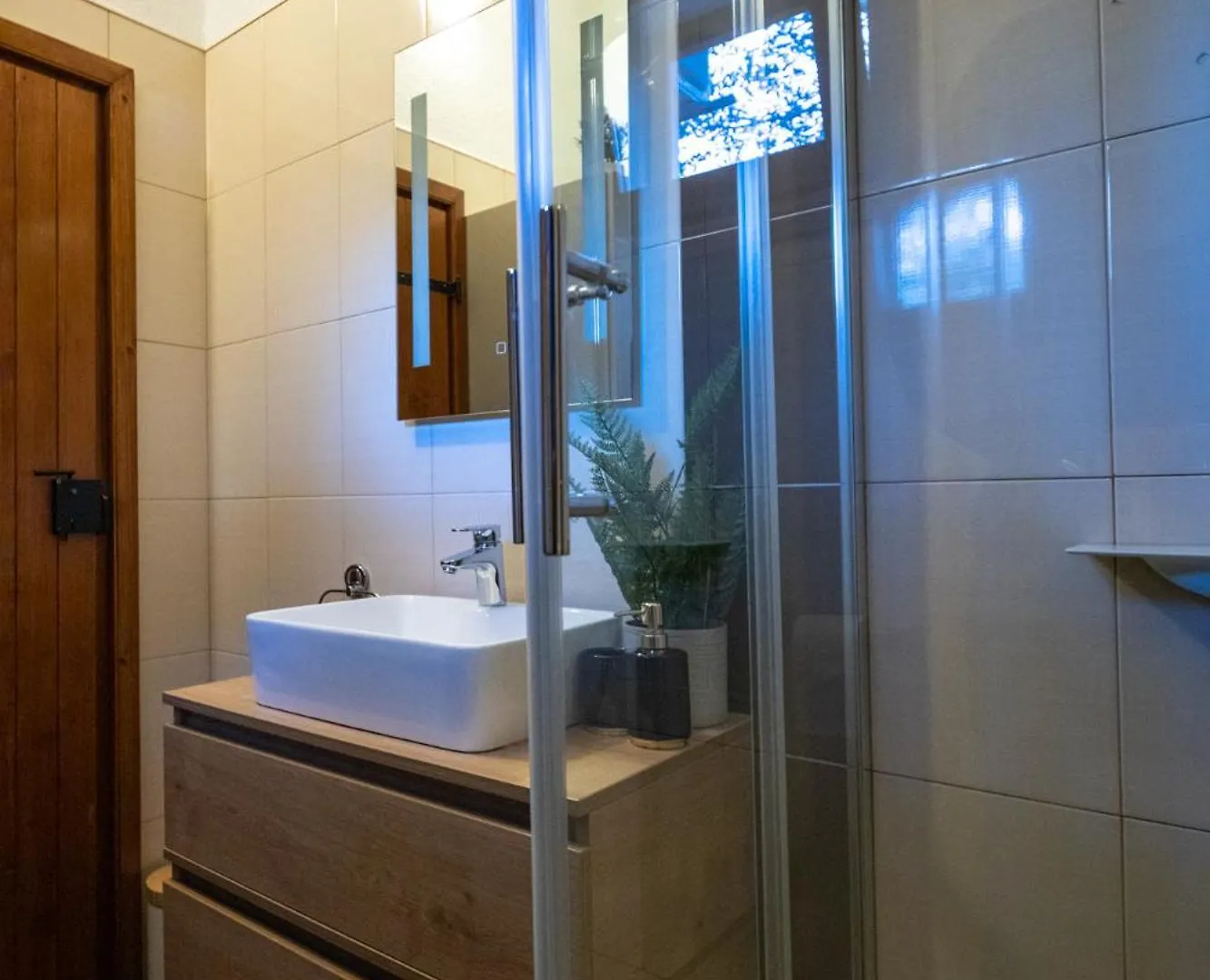 Holiday Home Svemir Drage 0*,  Croatia