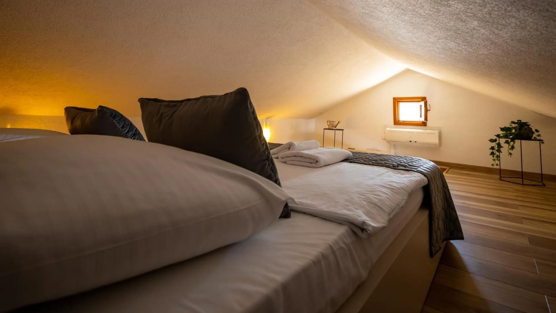 Holiday Home Svemir Drage 0*,  Croatia