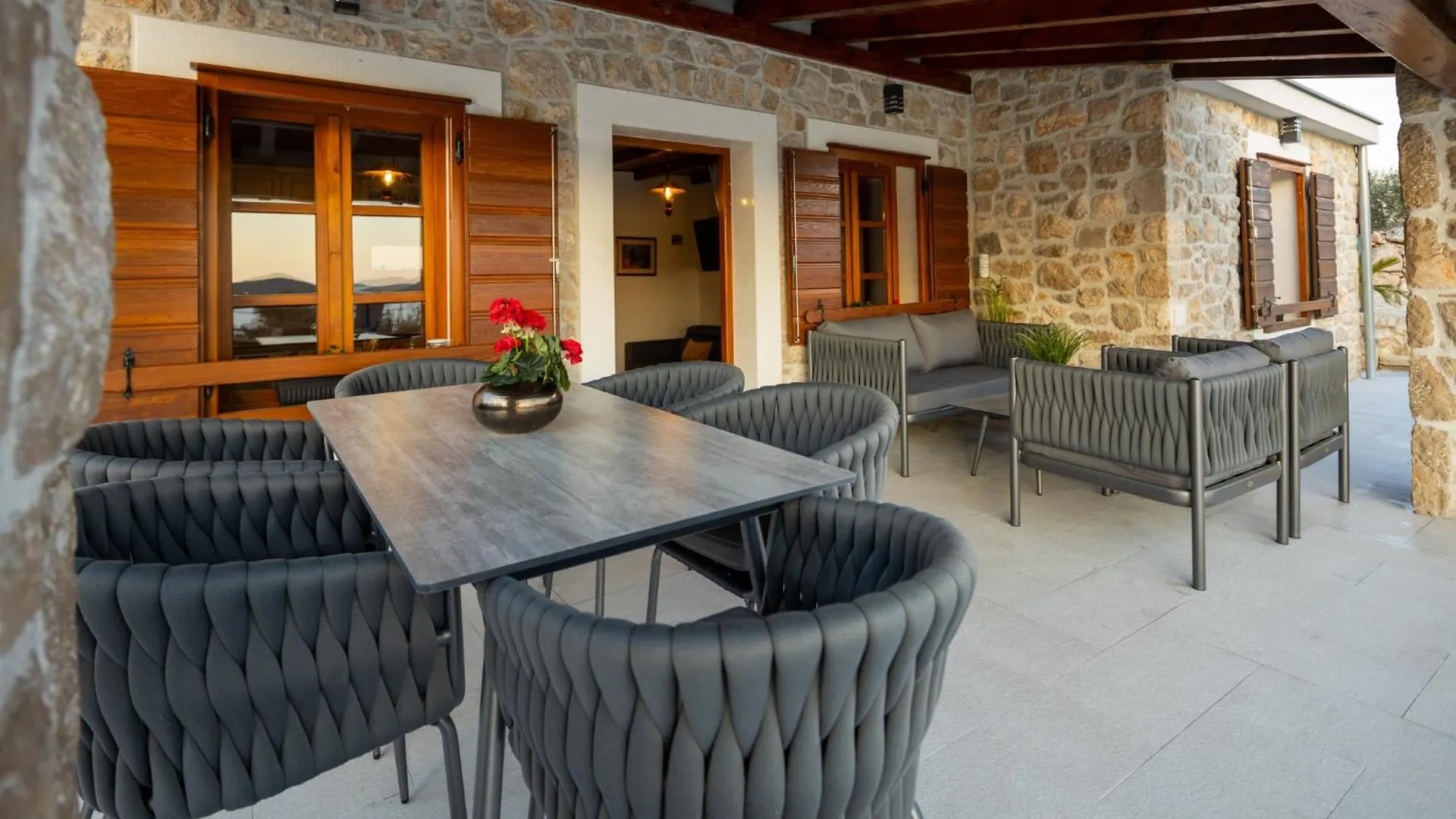 Holiday Home Svemir Drage
